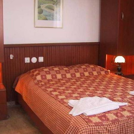 טורגוטריס Reishan Hotel מראה חיצוני תמונה