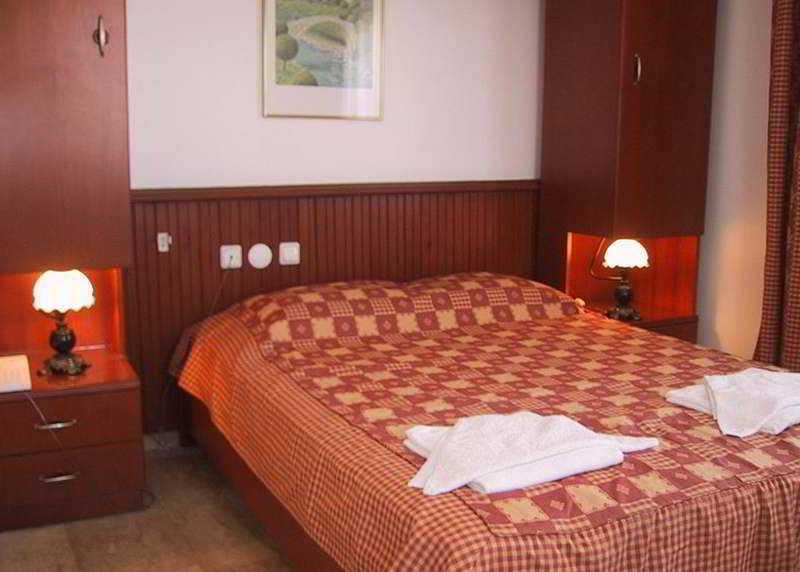 טורגוטריס Reishan Hotel מראה חיצוני תמונה